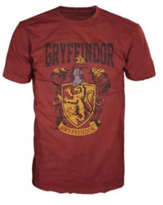 Dark red t-shirt with Gryffindor crest